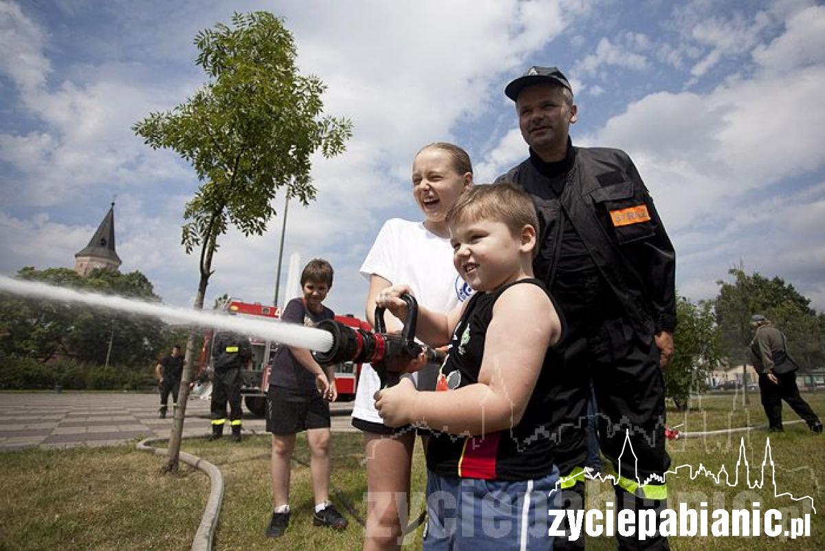 Leją się na starówce