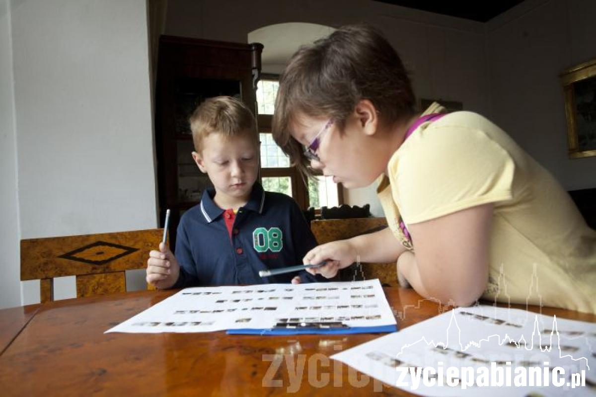 Gdy deszcz pada, odwiedzamy muzeum