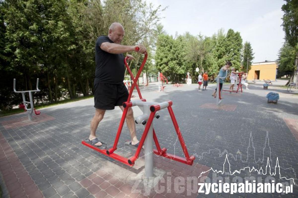 Kto ćwiczy na siłowni na Lewitynie?