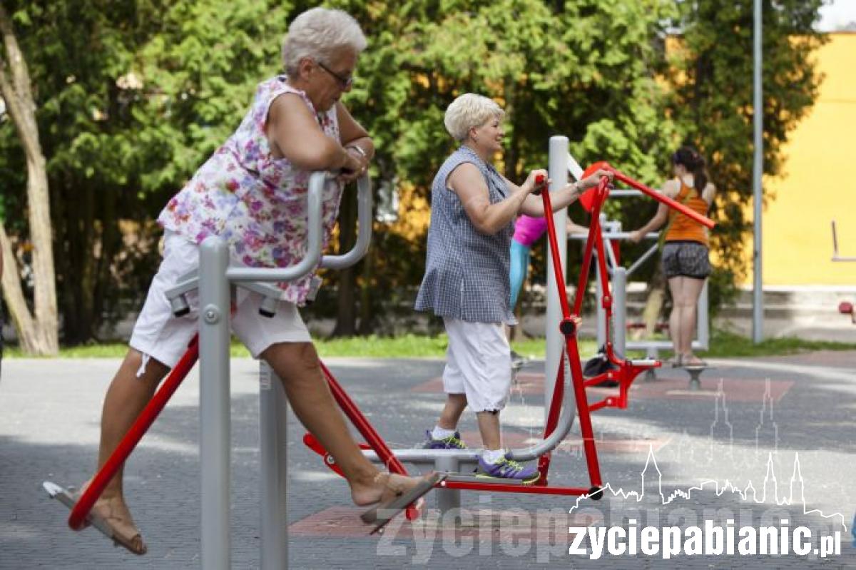 Kto ćwiczy na siłowni na Lewitynie?