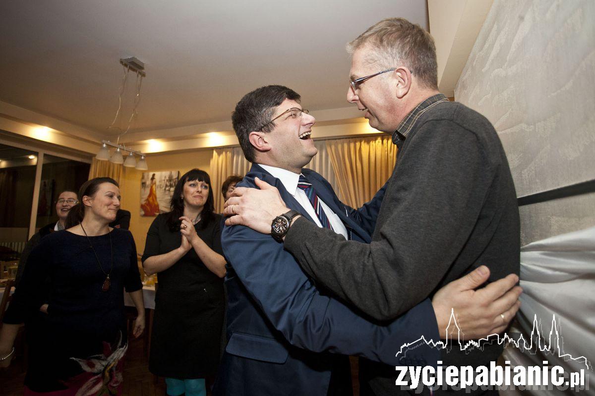 Mackiewicz świętuje zwycięstwo