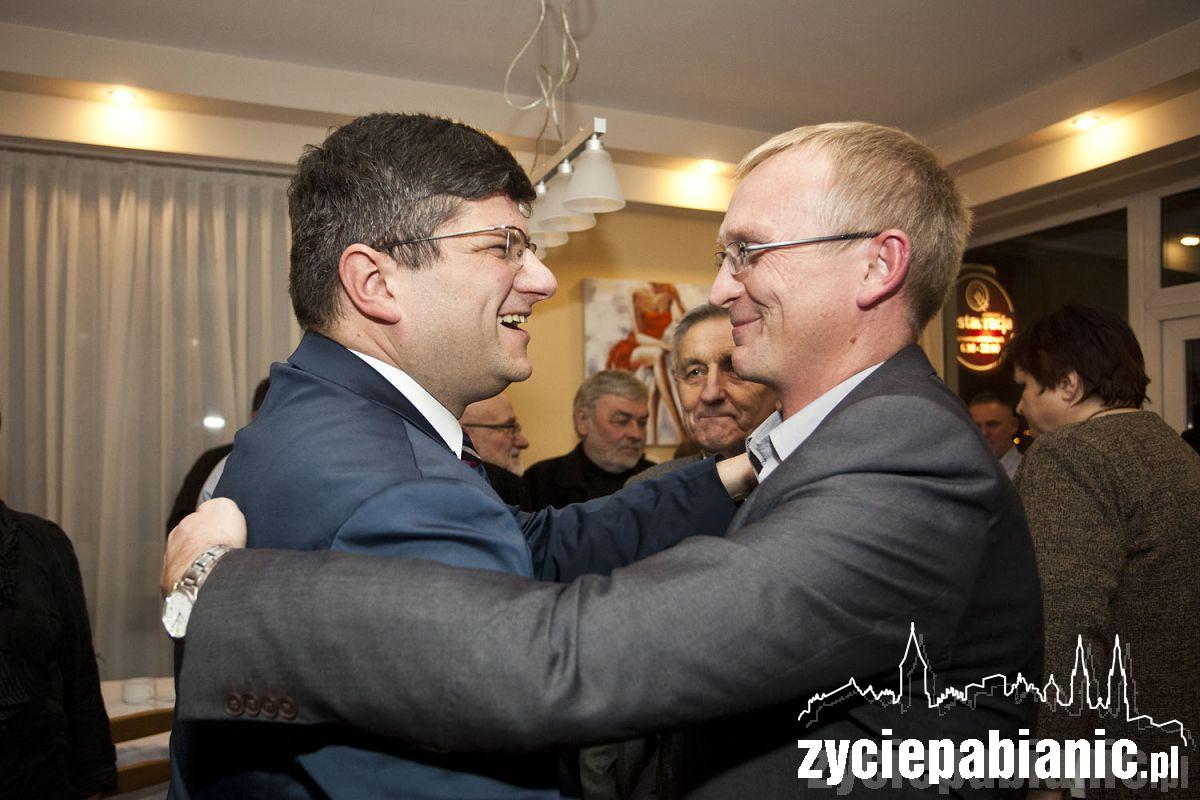 Mackiewicz świętuje zwycięstwo