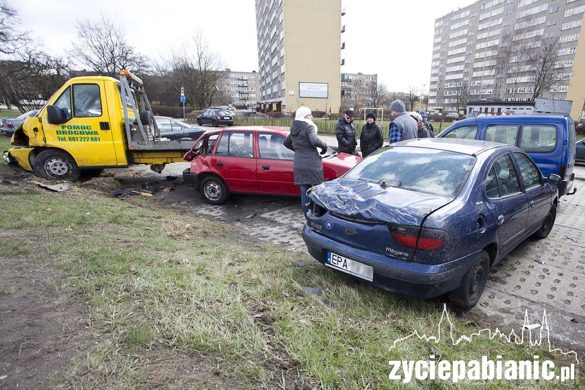 Uderzyła w latarnię