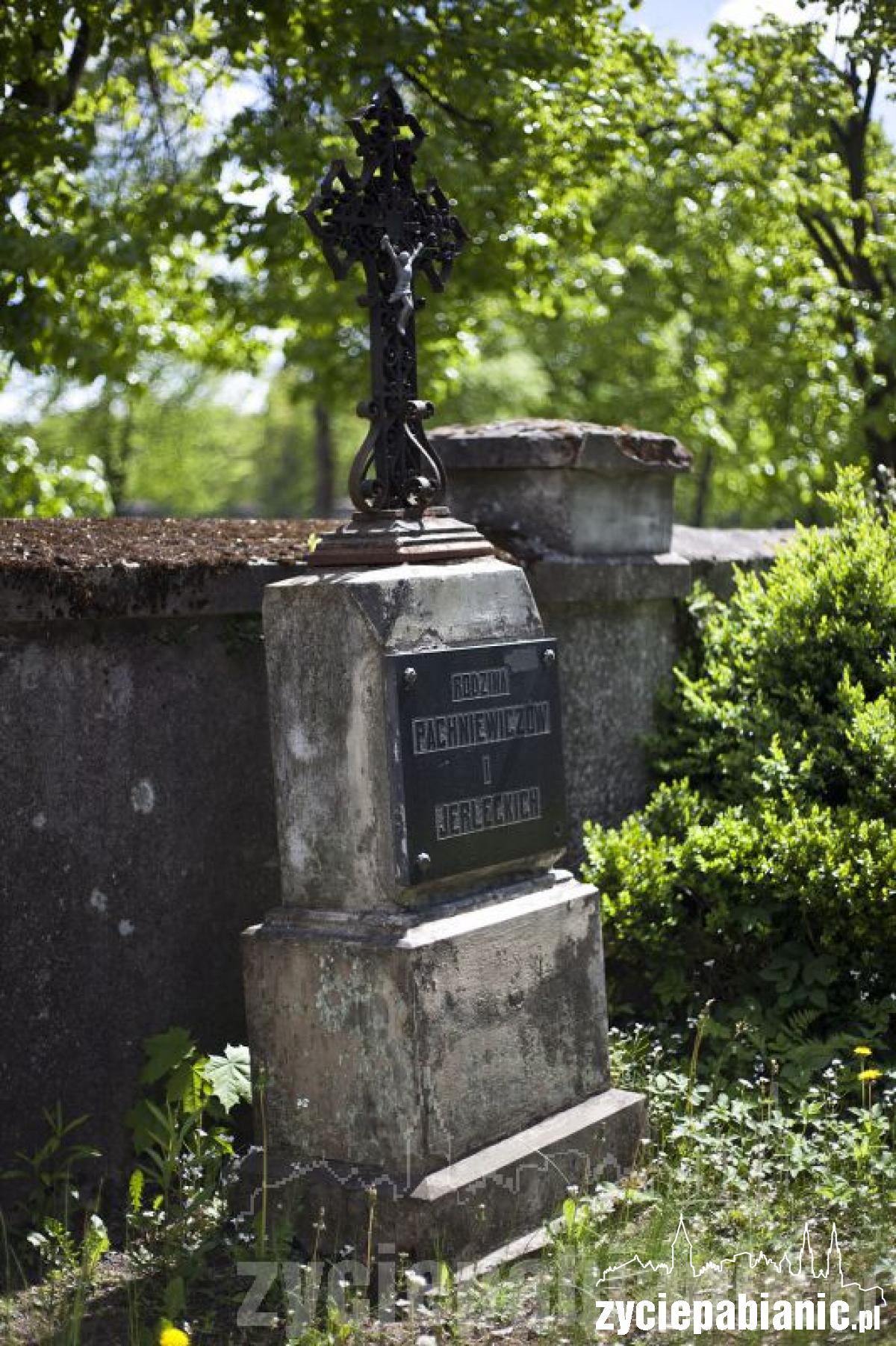 Odnowimy 4 zabytkowe nagrobki