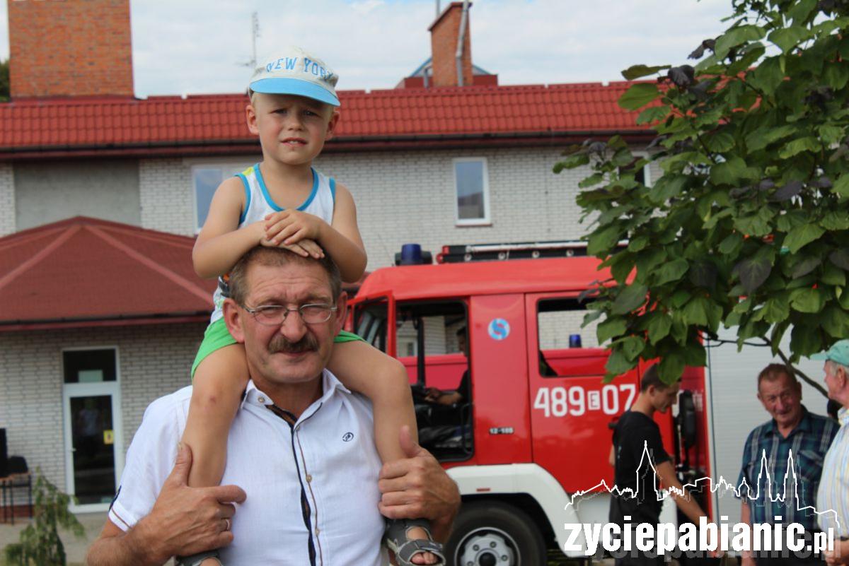 72 strażaków OSP w 30-stopniowym upale