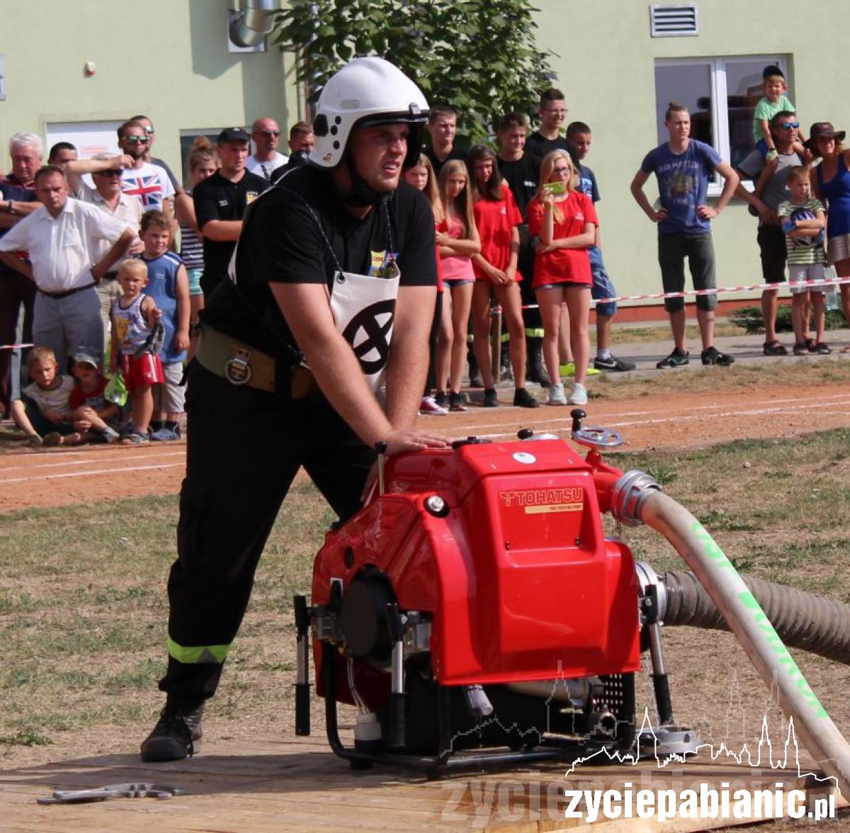 72 strażaków OSP w 30-stopniowym upale