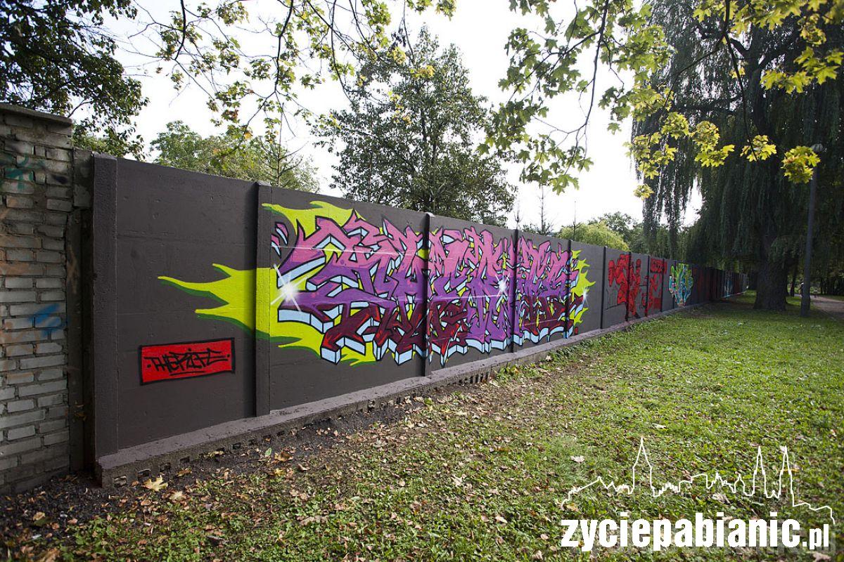 Graffiti na bulwarach