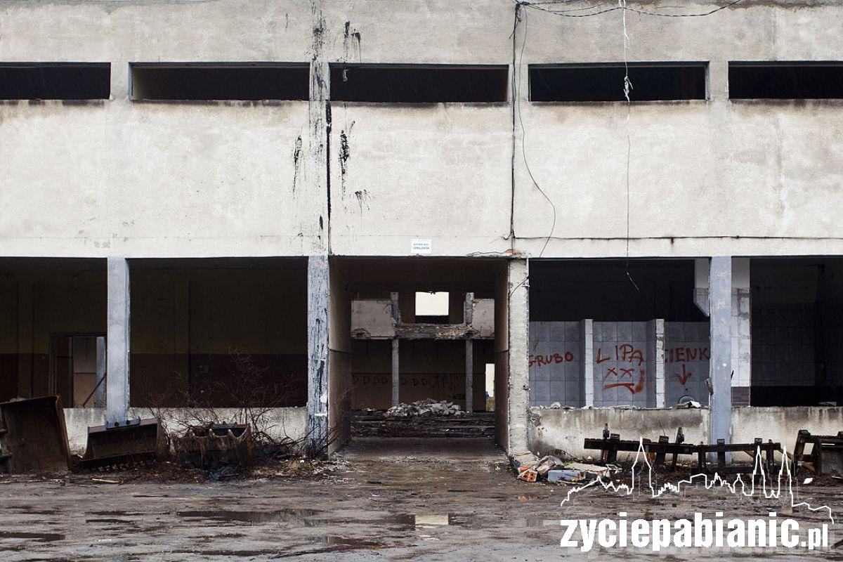 Rozbiórka przy mechaniku