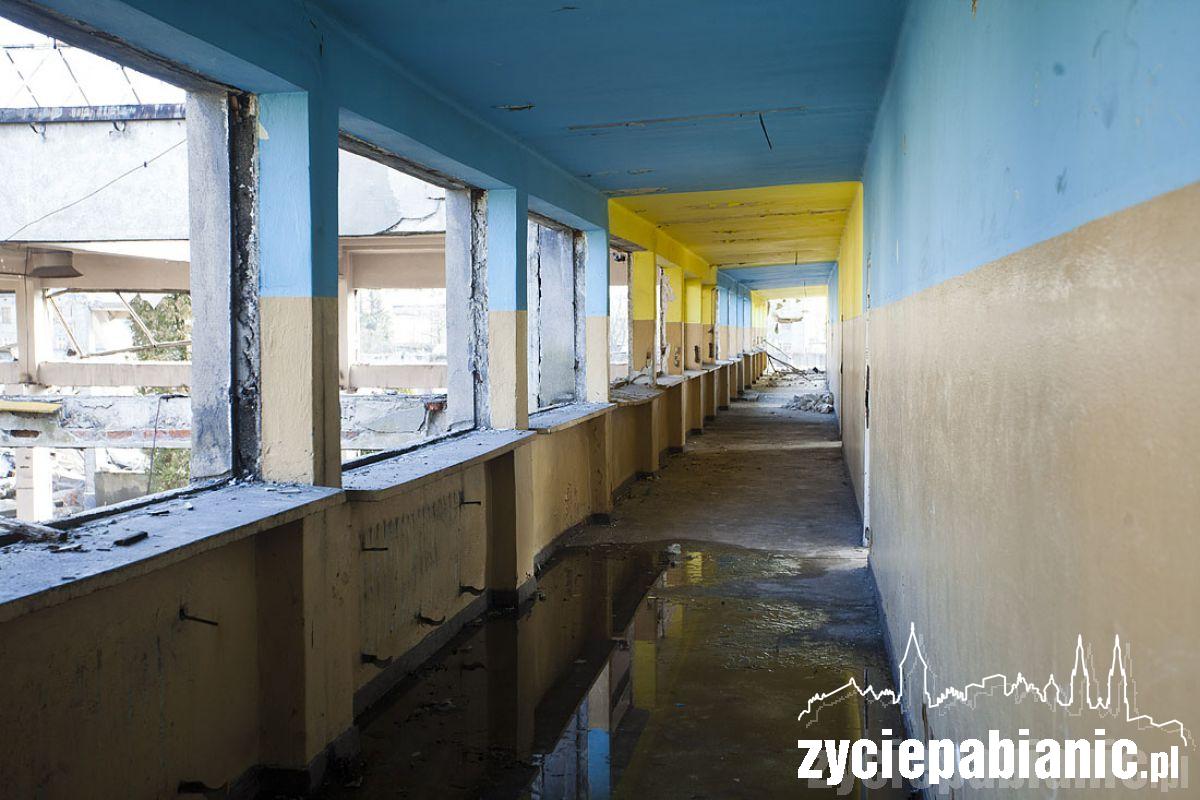 Tu będzie basen i lodowisko