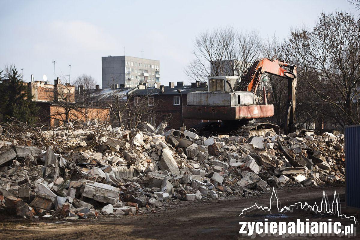 Tu będzie basen i lodowisko