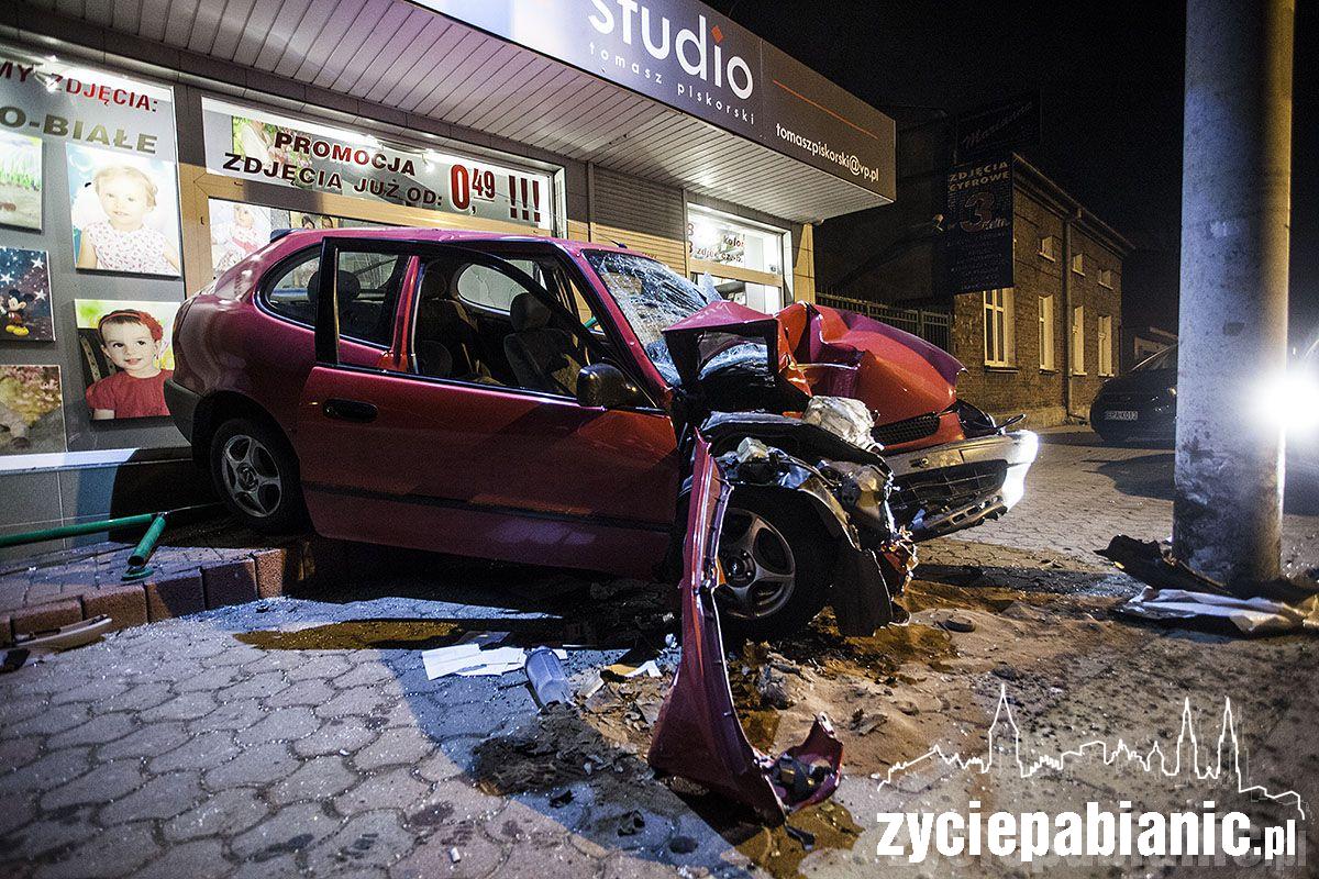 Pijany roztrzaskał się na budynku