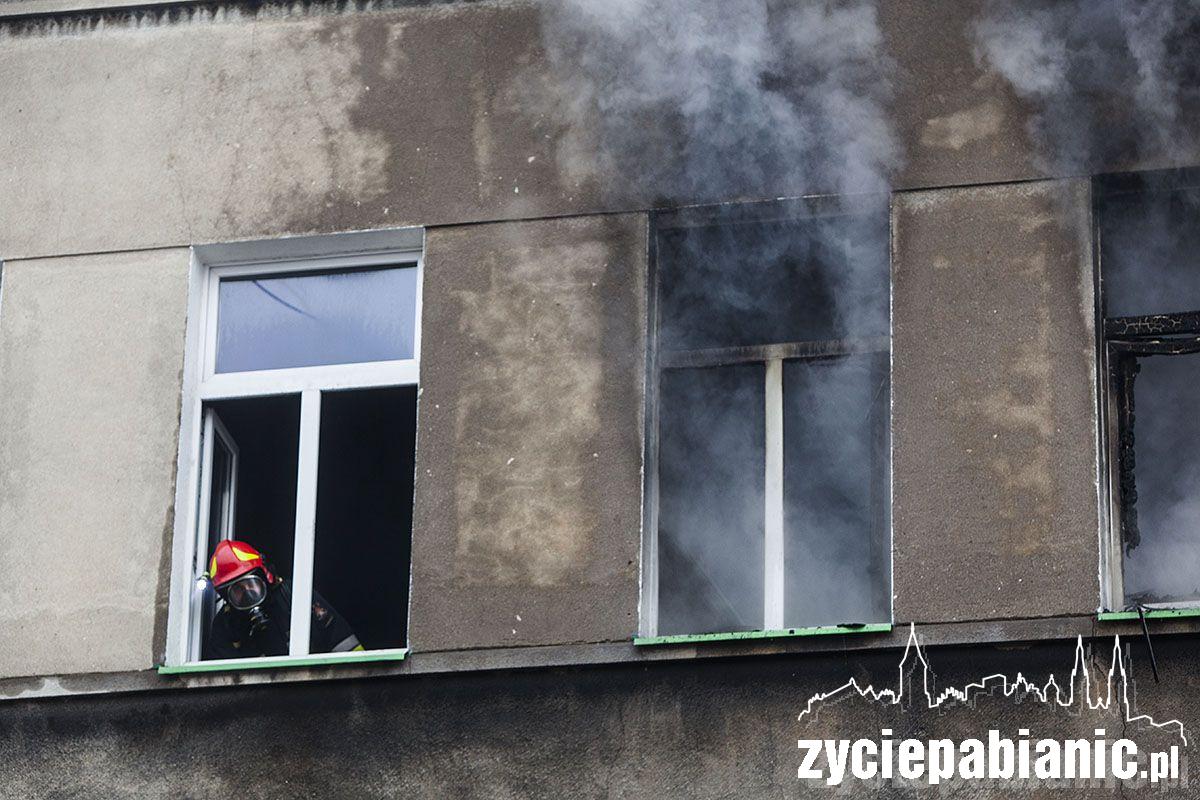 Pożar kamienicy przy Starym Rynku