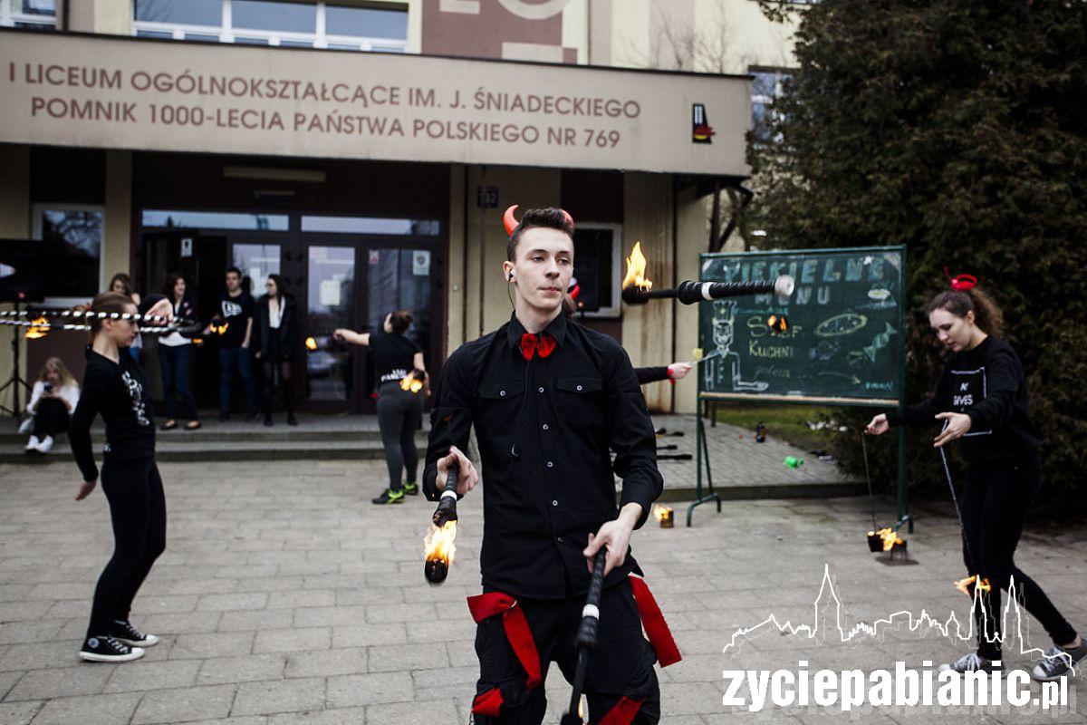Drzwi otwarte