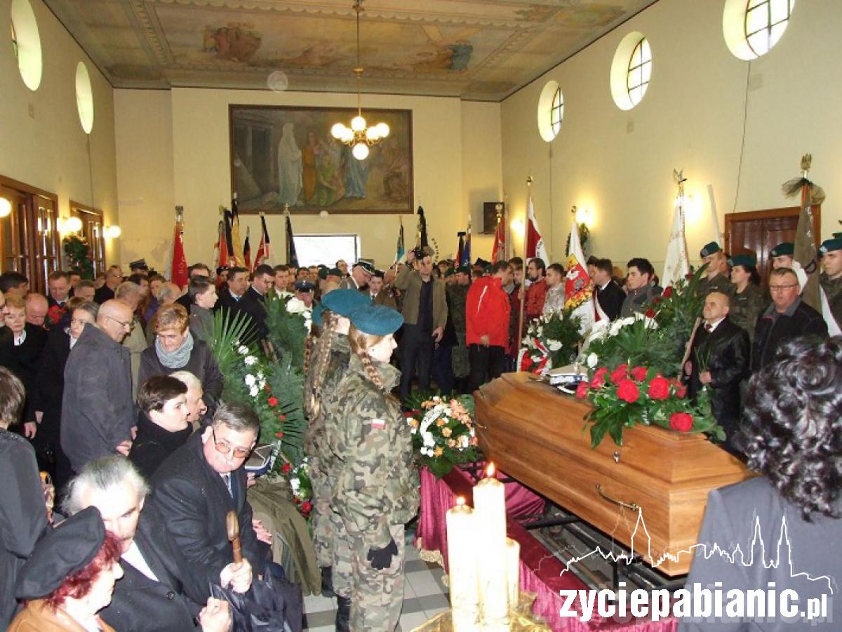 Piękny pogrzeb generała