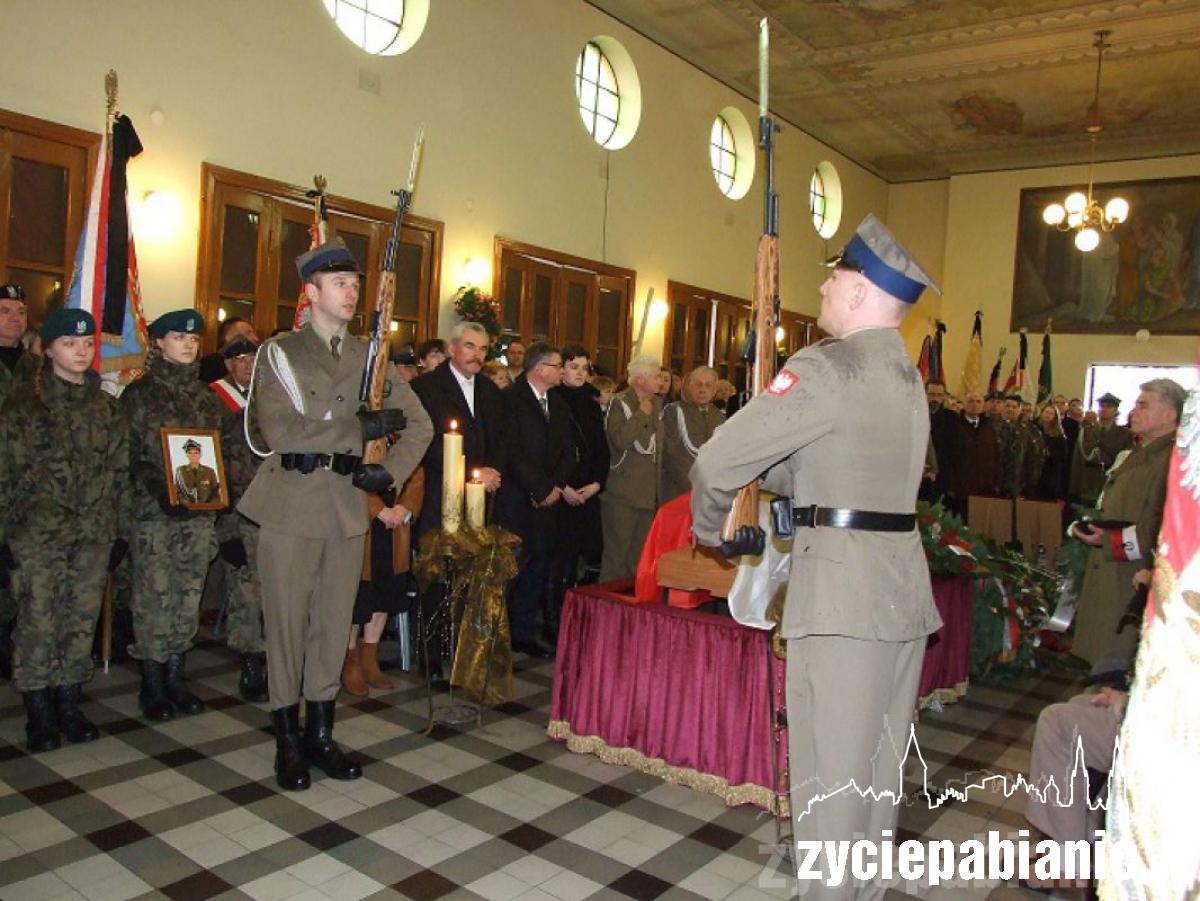 Piękny pogrzeb generała