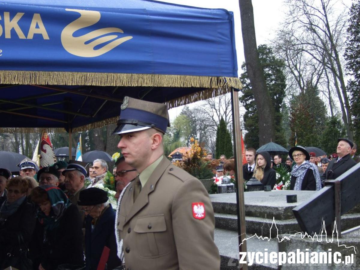 Piękny pogrzeb generała