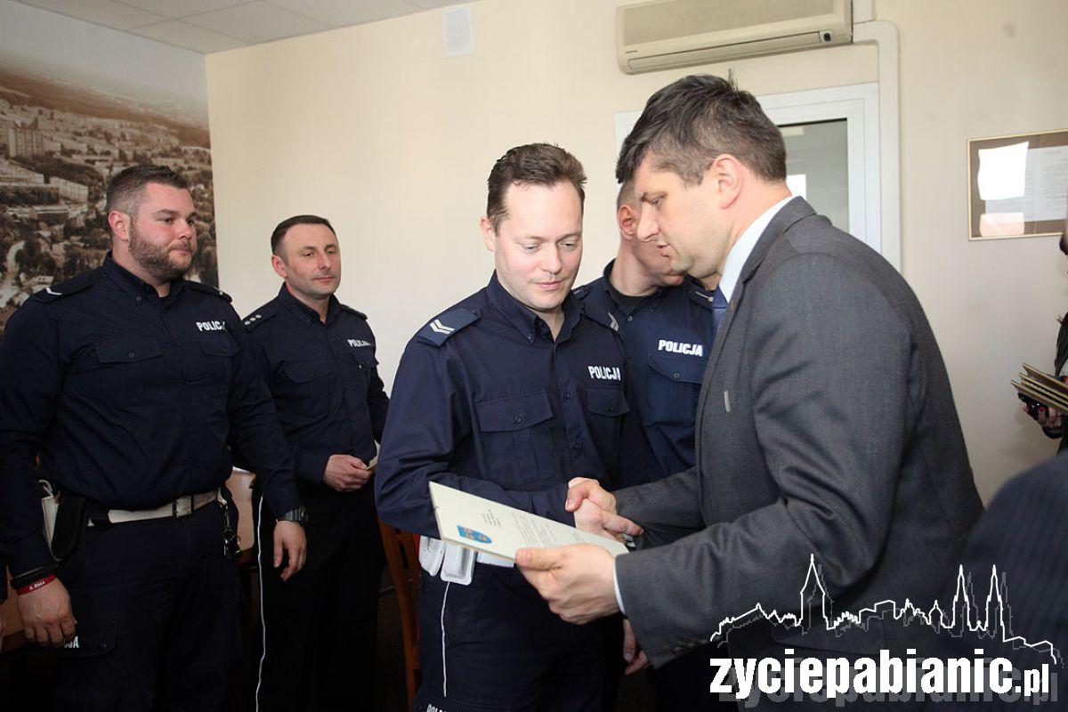 Policjanci nagrodzeni