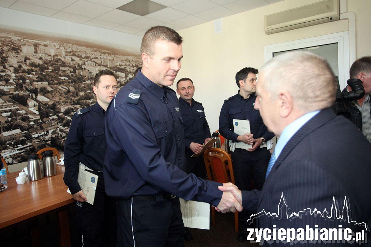 Policjanci nagrodzeni