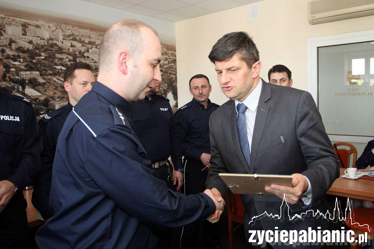 Policjanci nagrodzeni
