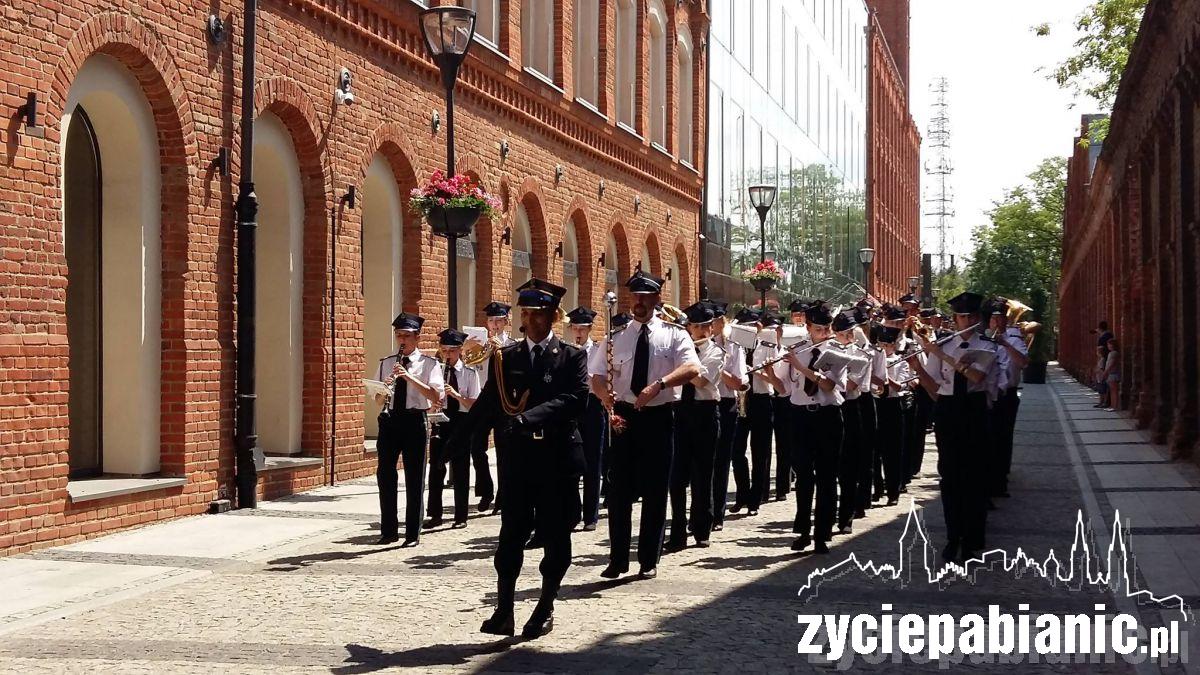 300 strażaków przyjechało do Pabianic