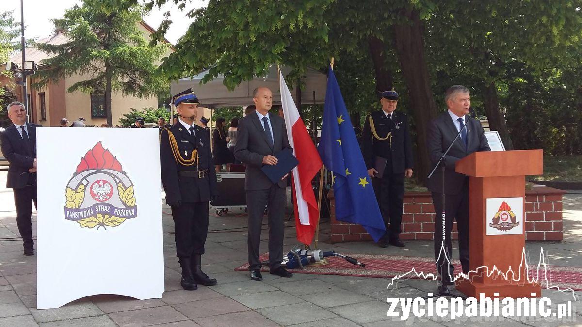300 strażaków przyjechało do Pabianic