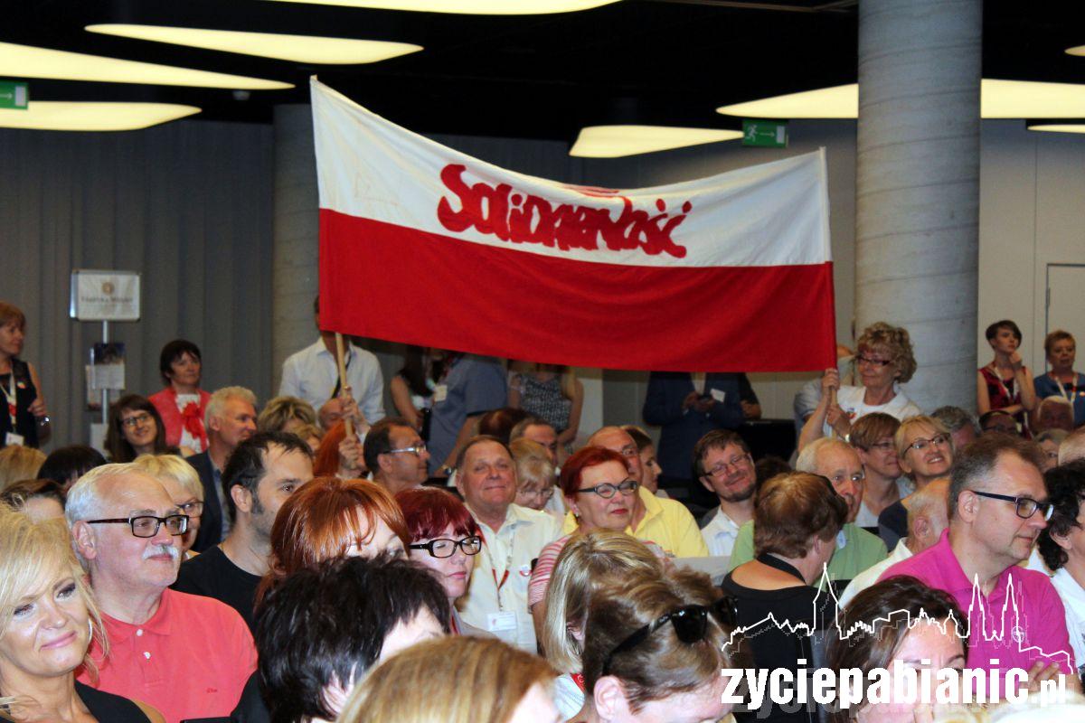 520 osób na Frasyniuku