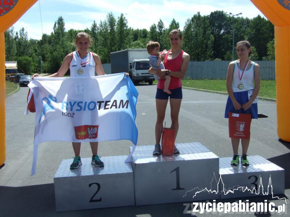 Zobacz kto pobiegł w jubileuszowym biegu