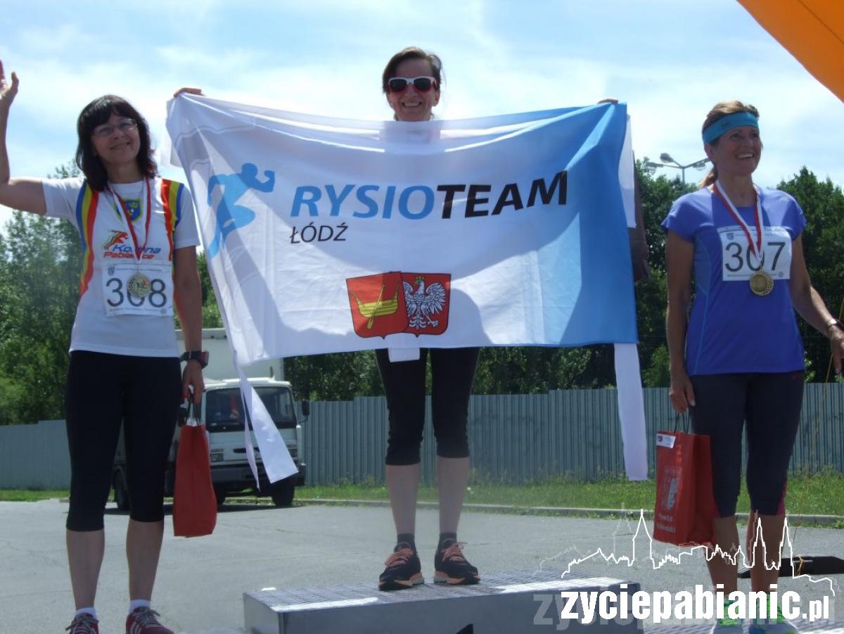 Zobacz kto pobiegł w jubileuszowym biegu