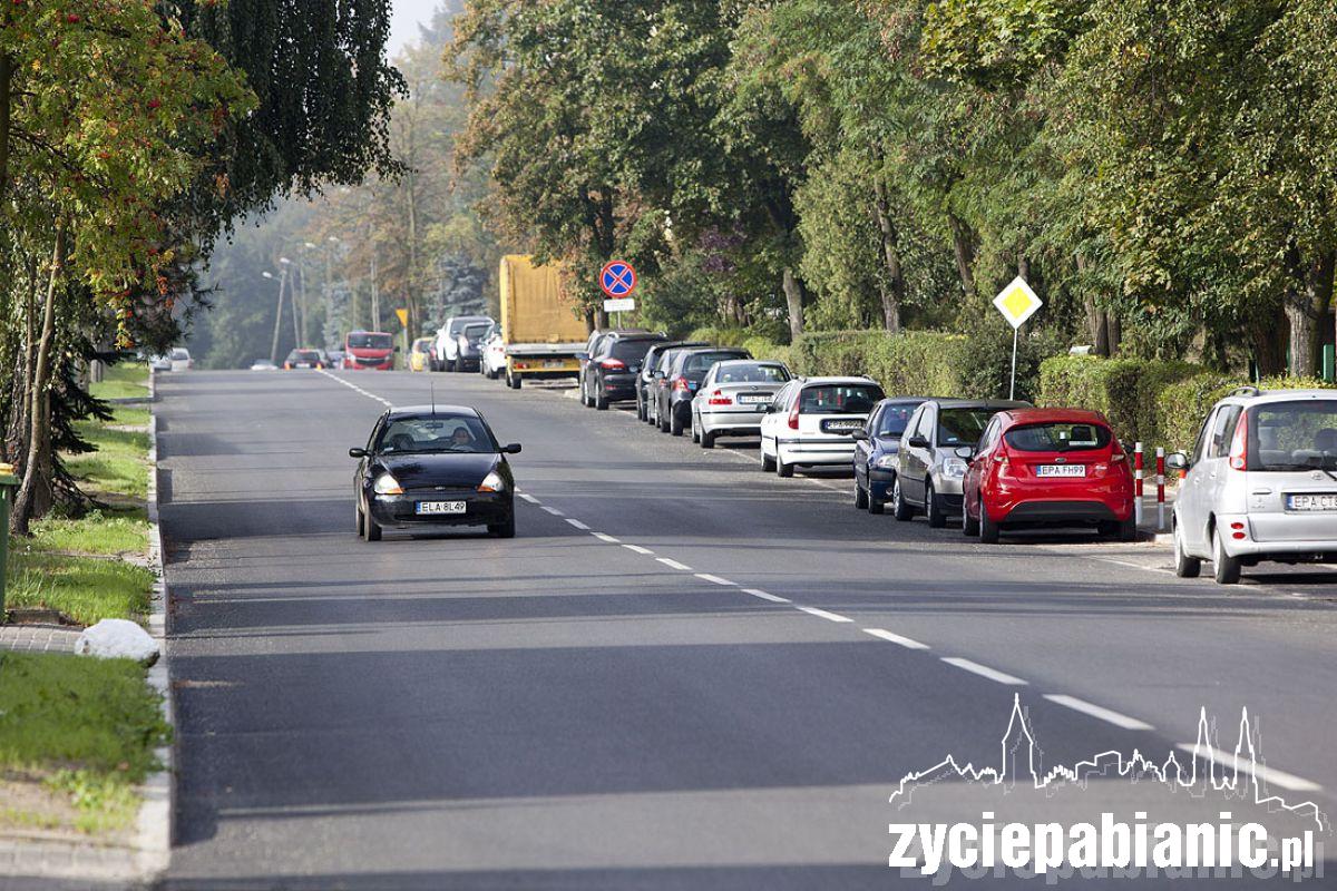 Równe chodniki i jezdnie. Gdzie? W Pabianicach