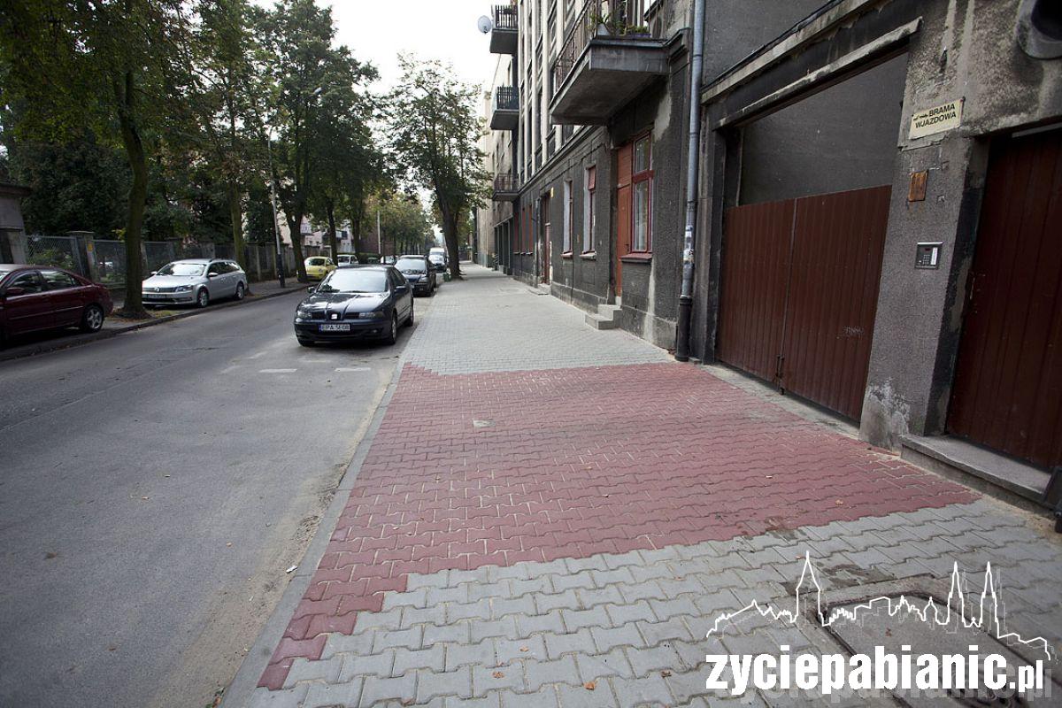 Równe chodniki i jezdnie. Gdzie? W Pabianicach