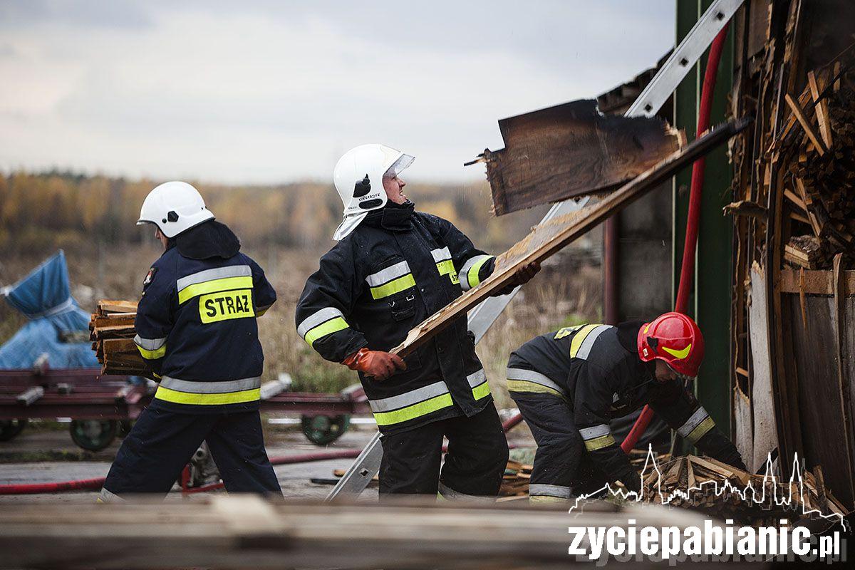 Pożar w fabryce mebli