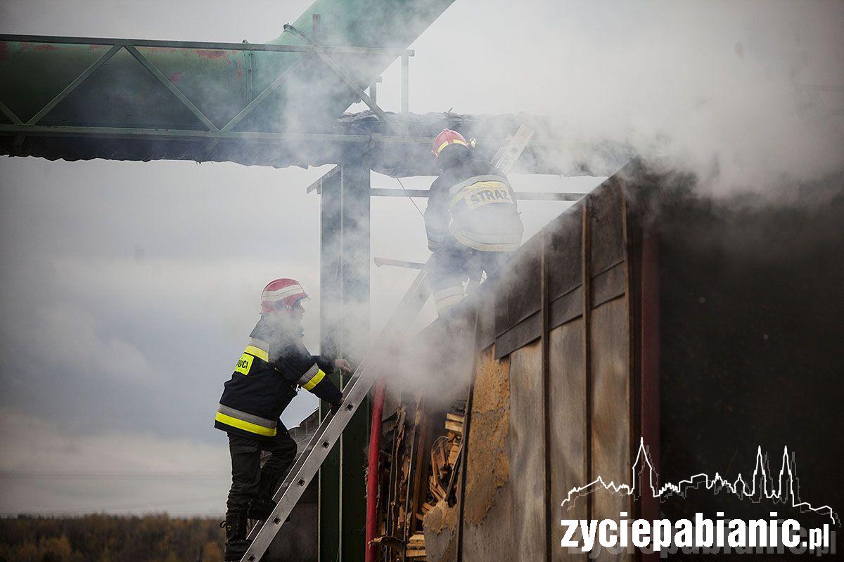Pożar w fabryce mebli
