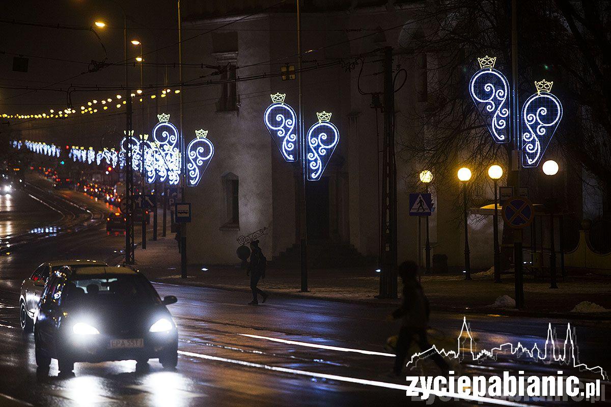 Świąteczna dekoracja na ul. Zamkowej