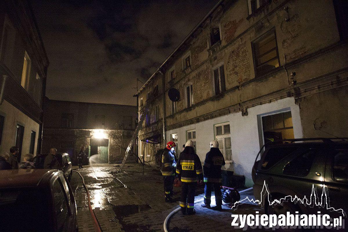 Pożar w kamienicy na ul. św. Rocha
