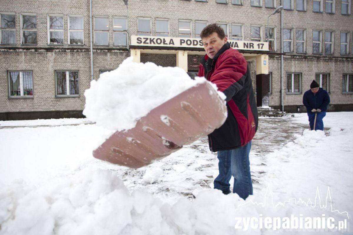 Drogowcy przysnęli. Piesi narzekają