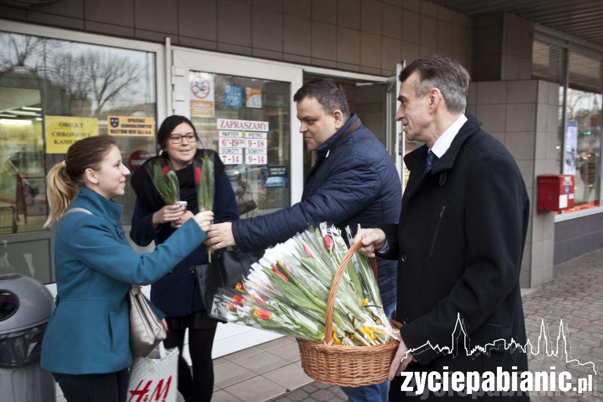 Życzenia i kwiaty dla kobiet