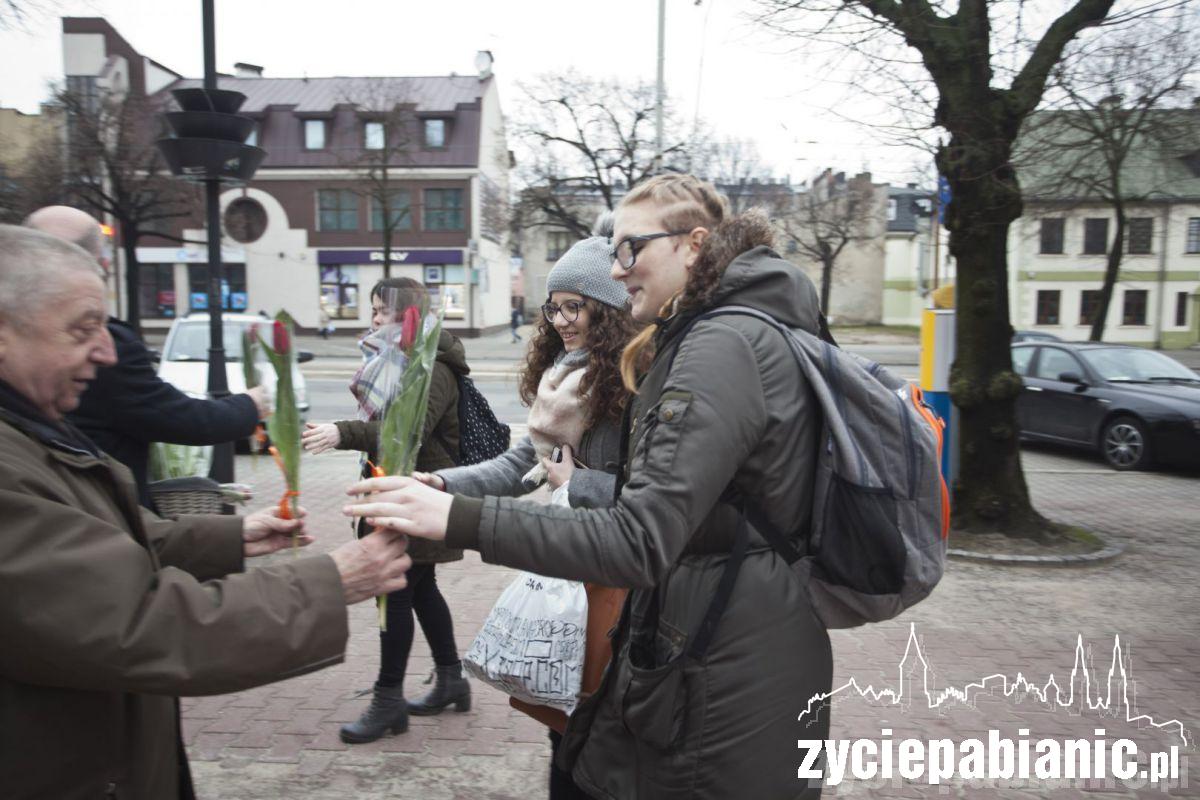 Życzenia i kwiaty dla kobiet