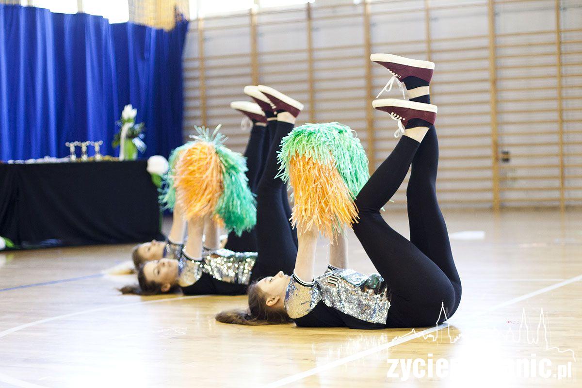 Powiatowe zawody cheerlederek