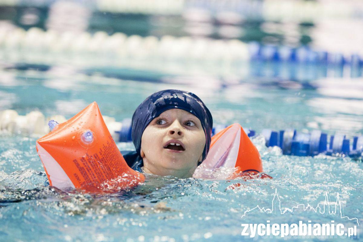 Przedszkolaki ścigały się w... basenie
