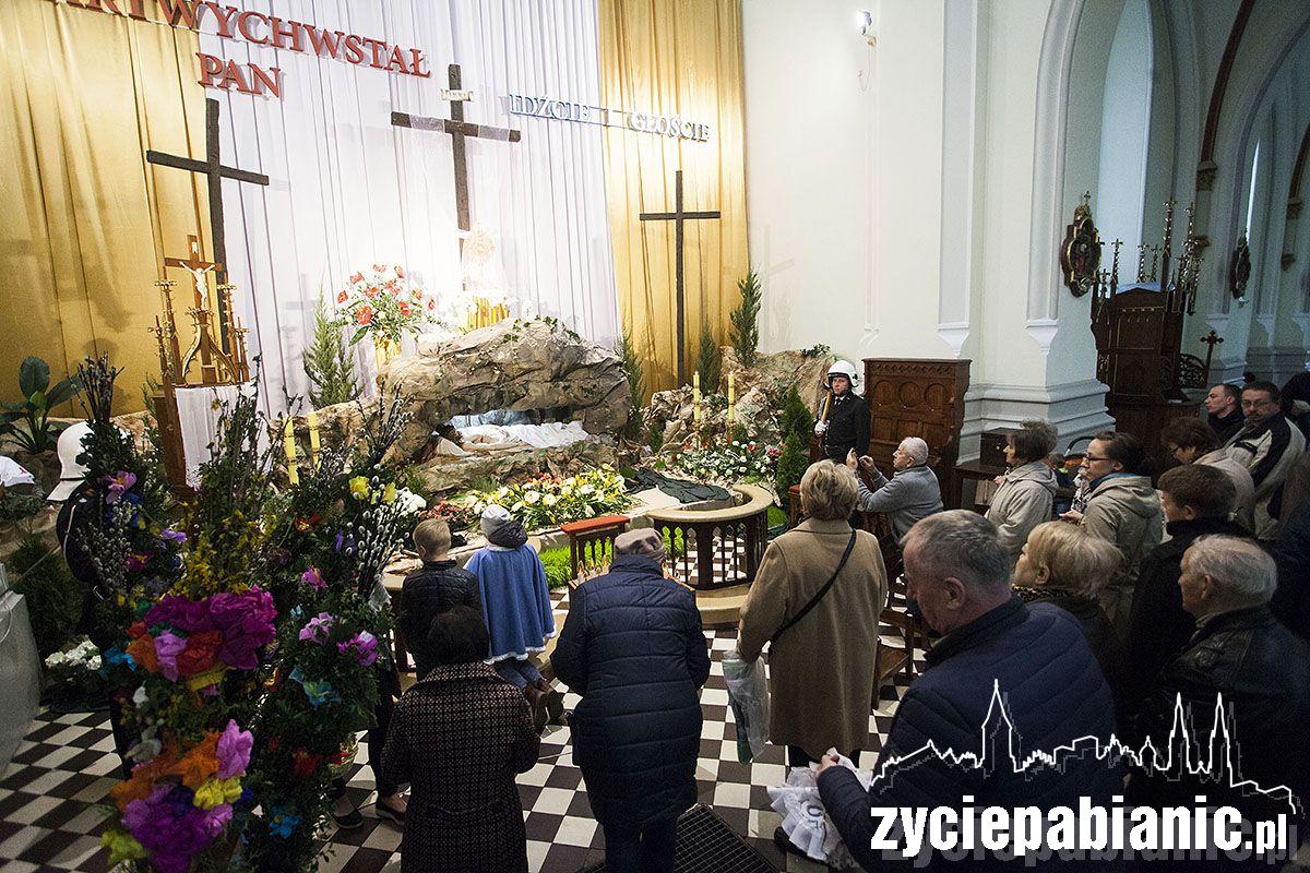 Pabianiczanie ruszyli z koszyczkami do kościołów