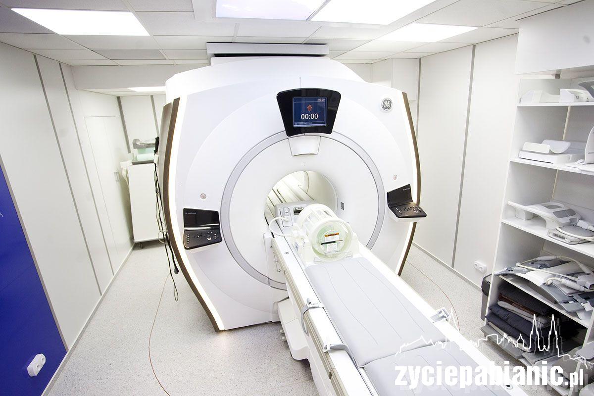 Rezonans magnetyczny w PCM