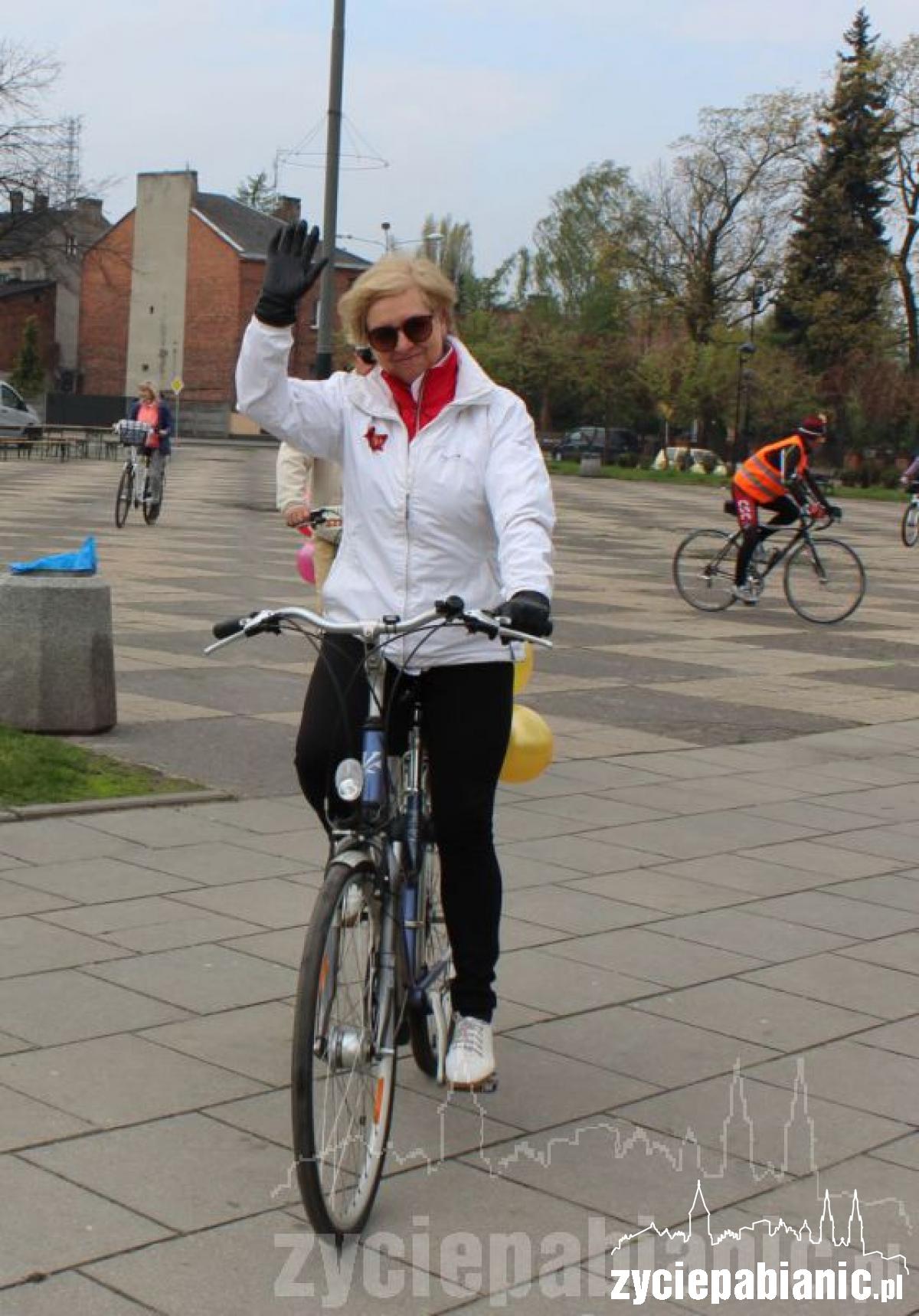 Ponad 60 rowerzystów wyruszyło na nasze ulice
