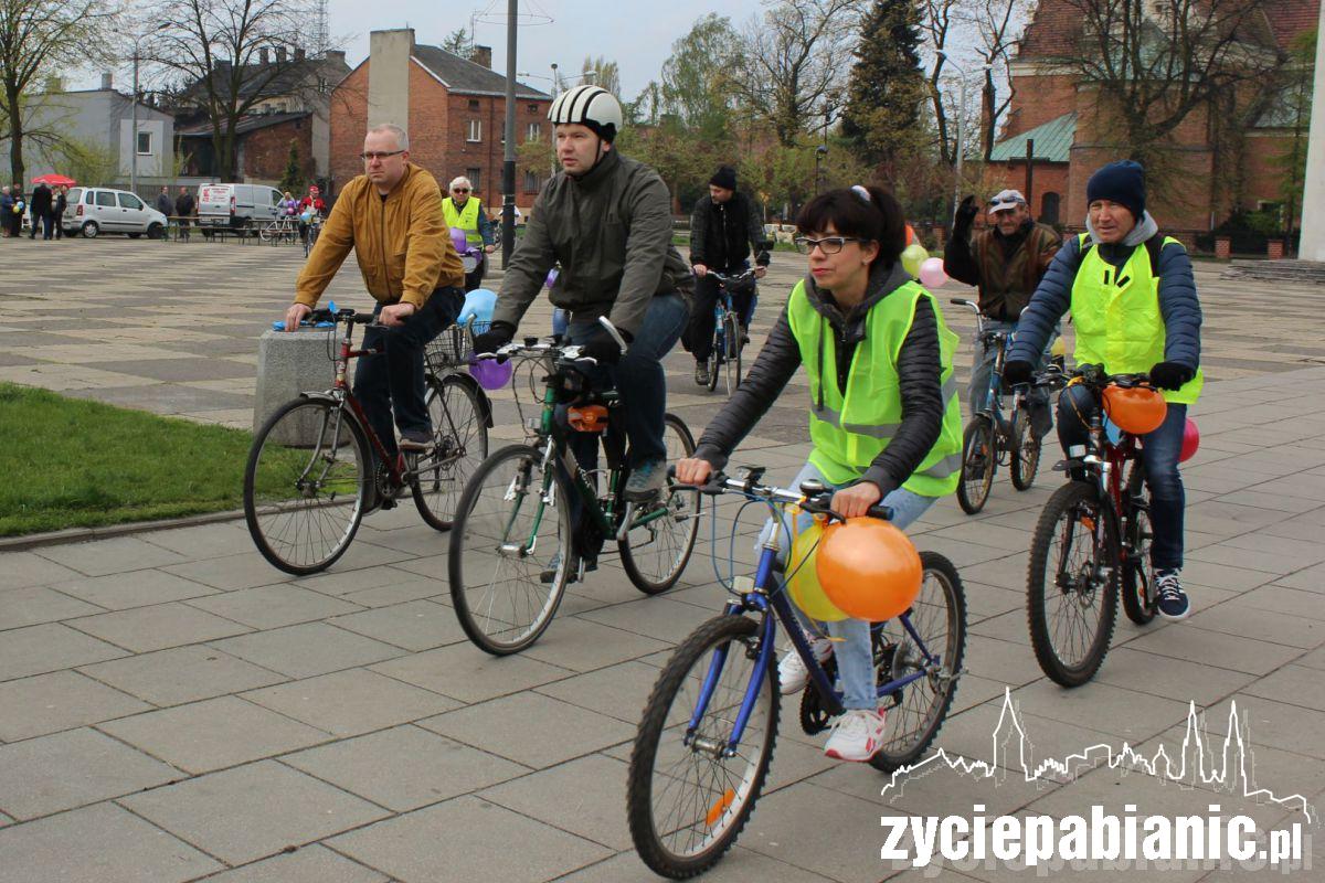 Ponad 60 rowerzystów wyruszyło na nasze ulice