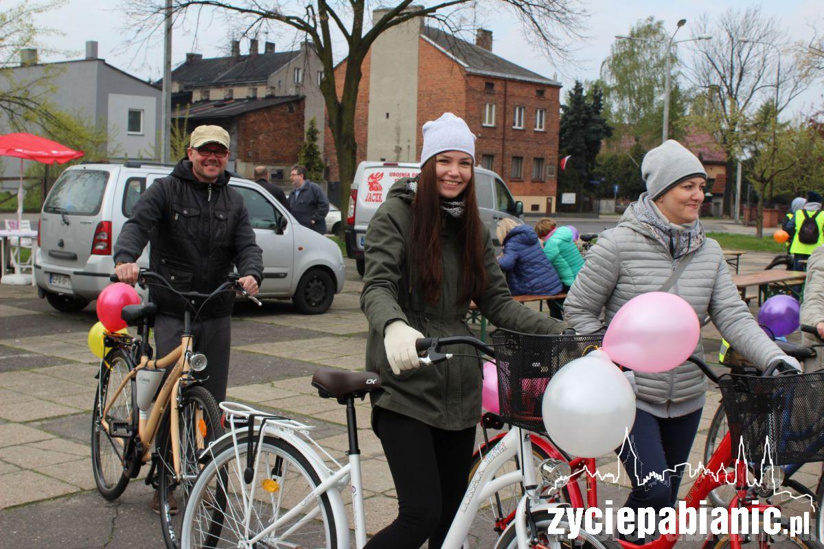 Ponad 60 rowerzystów wyruszyło na nasze ulice