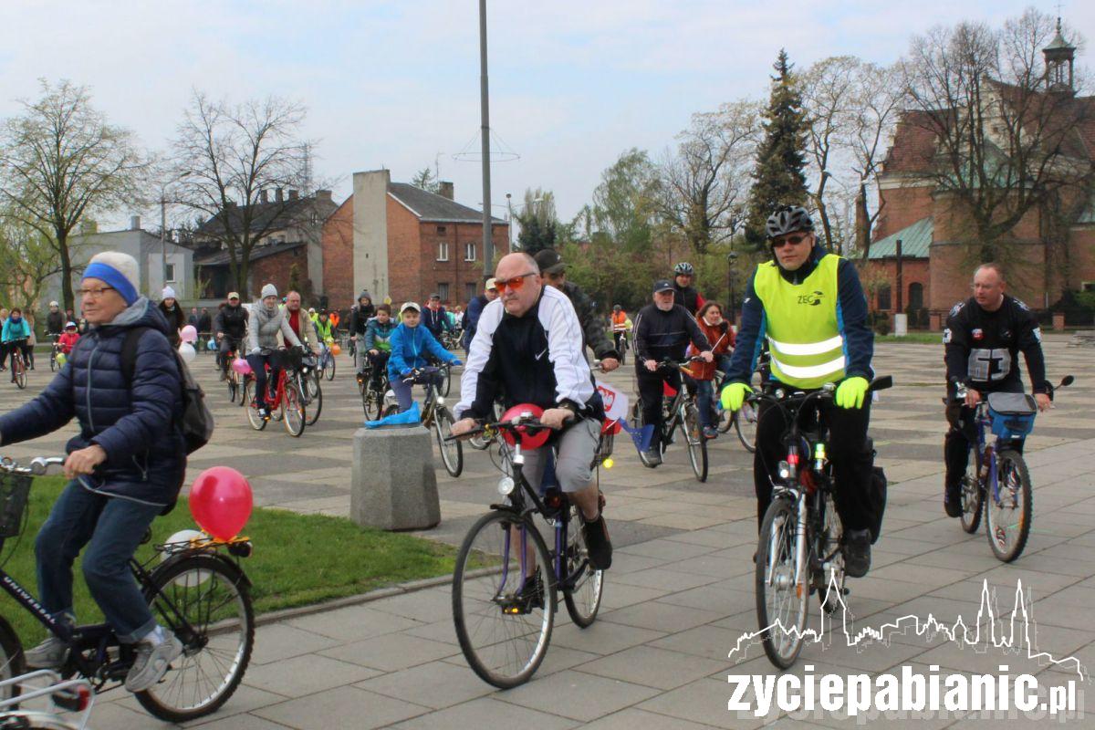 Ponad 60 rowerzystów wyruszyło na nasze ulice