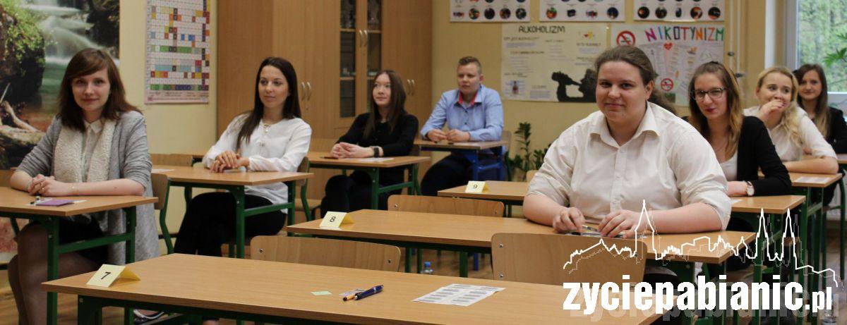 470 maturzystów pisze dziś język polski