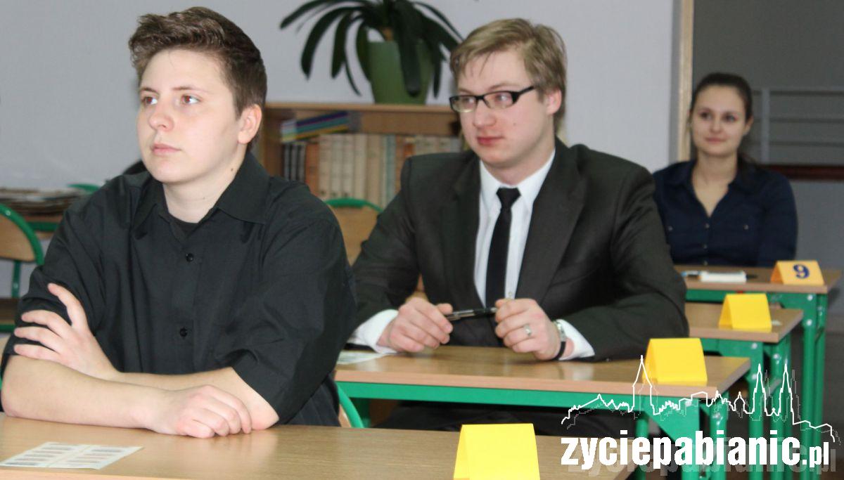 470 maturzystów pisze dziś język polski