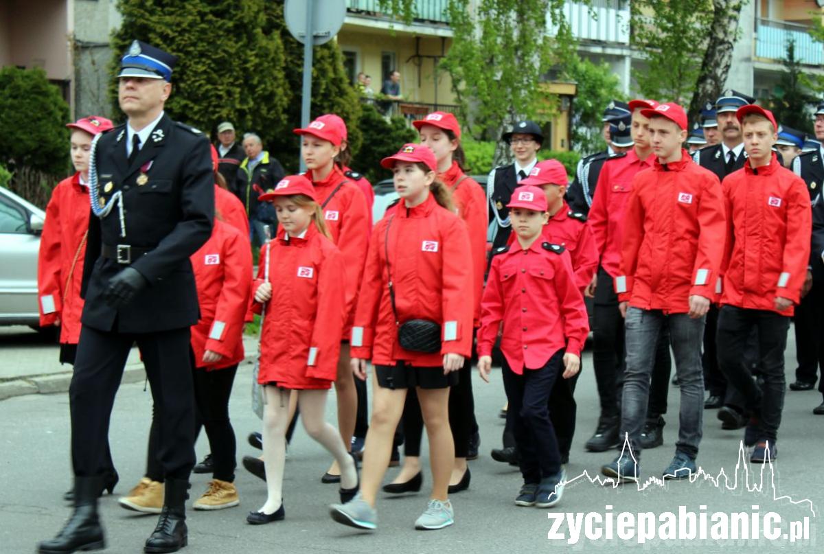 Prawie 200 strażaków na ulicach Bugaju