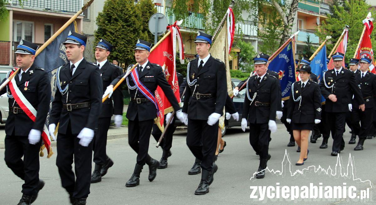 Prawie 200 strażaków na ulicach Bugaju