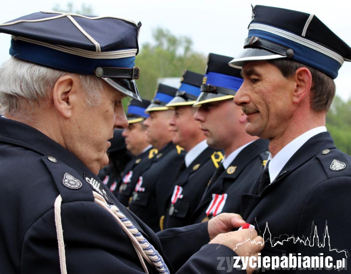 Nagrody, awanse, medale, czyli święto strażaków